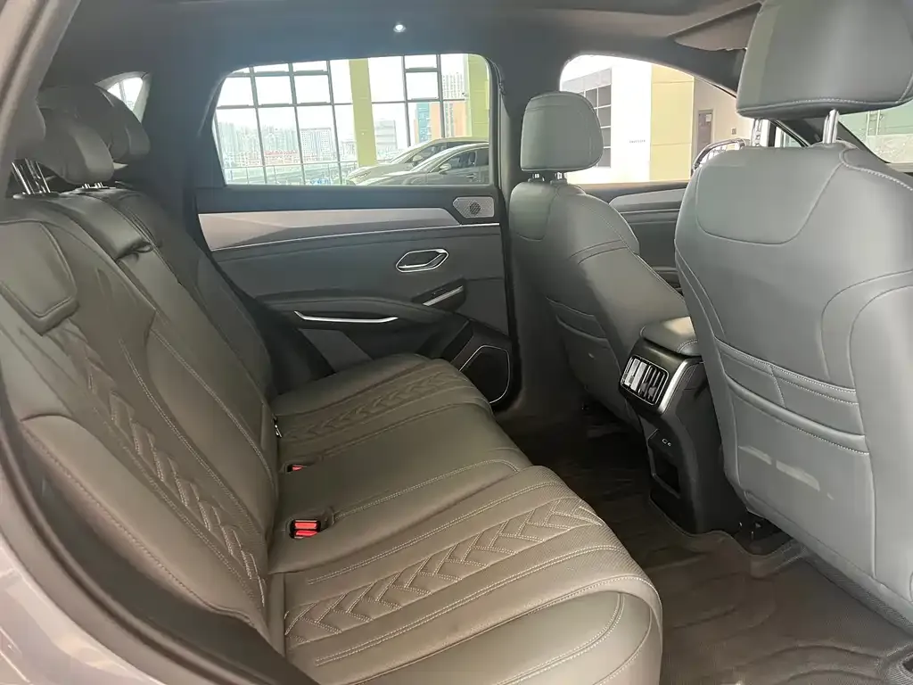 BYD L DM-i 2025 из CN, фото 7