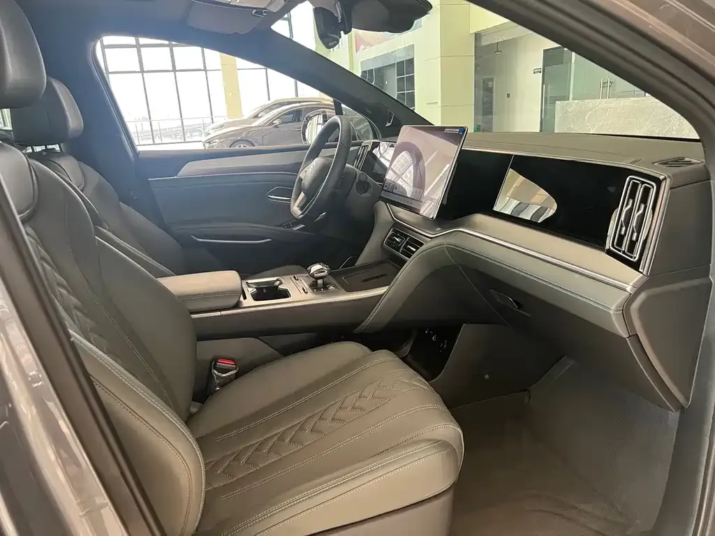 BYD L DM-i 2025 из CN, фото 8