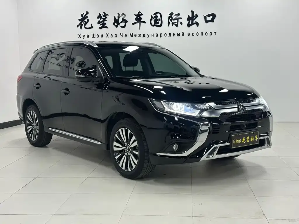 Mitsubishi Outlander — фото 2