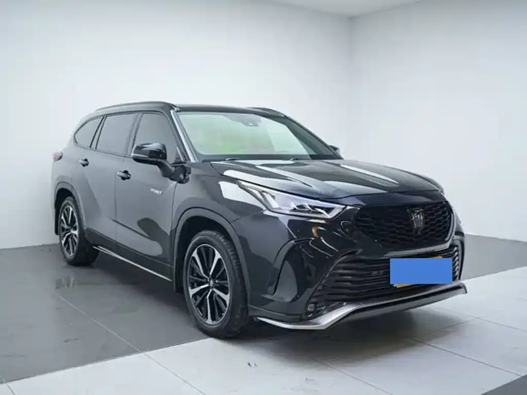 Toyota Crown Kluger 2021 из CN, фото 1