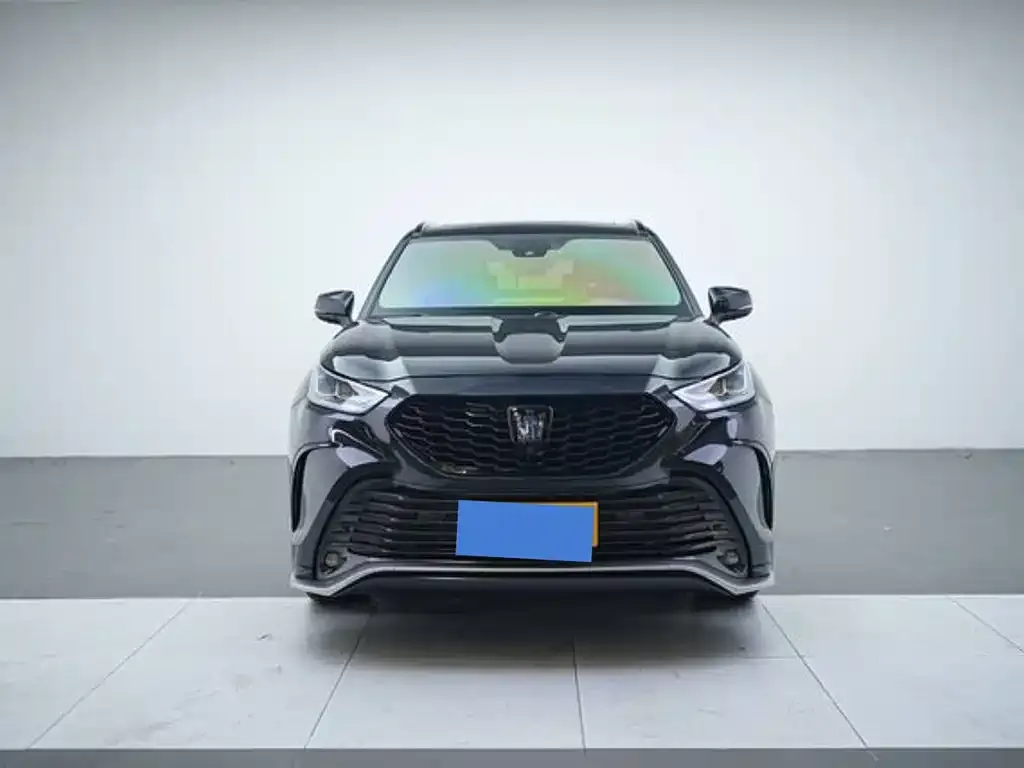 Toyota Crown Kluger 2021 из CN, фото 3