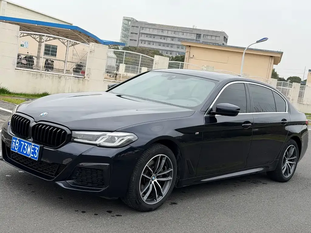 BMW 5 Series — фото 3