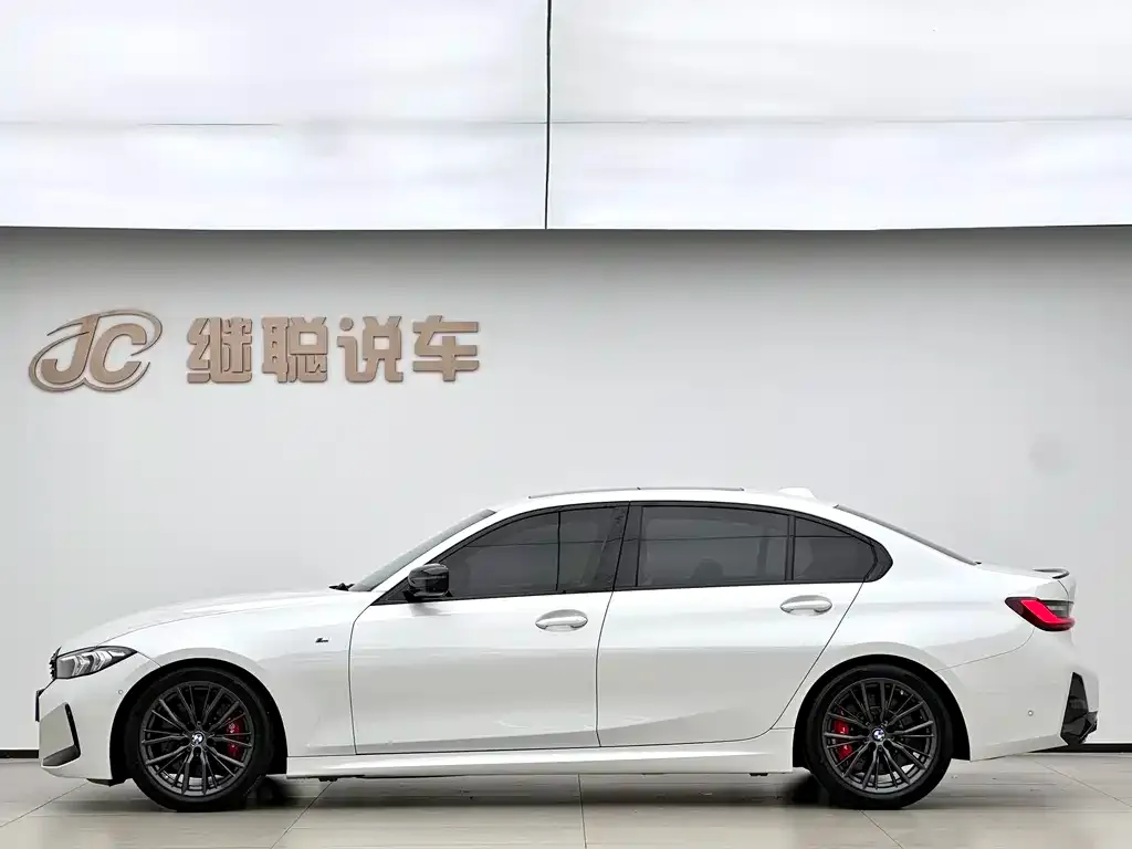 BMW 3 Series 2024 из CN, фото 4