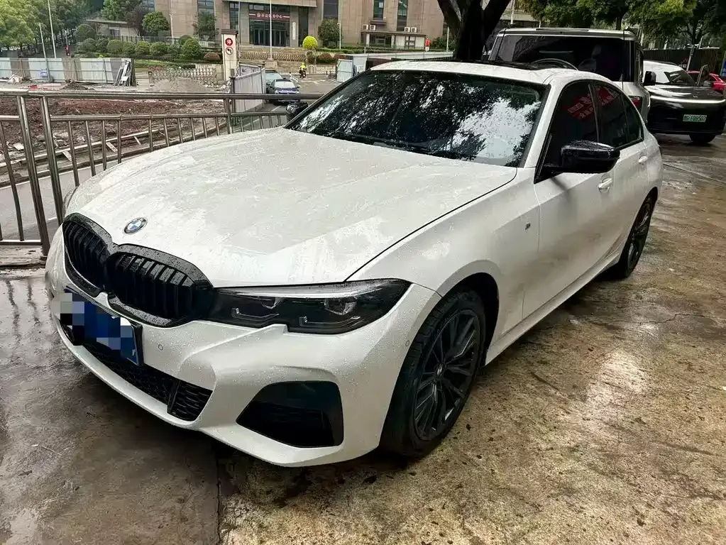 BMW 3 Series — фото 1