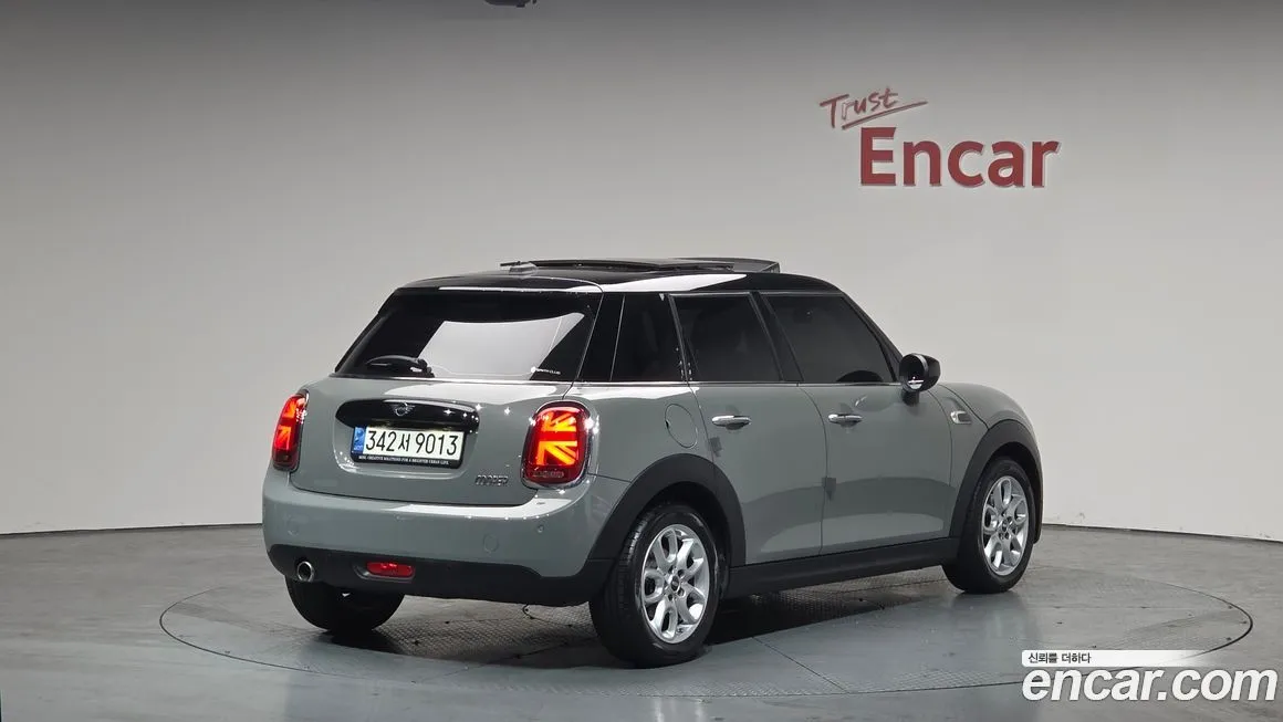 Mini Cooper 2021 из KR, фото 9