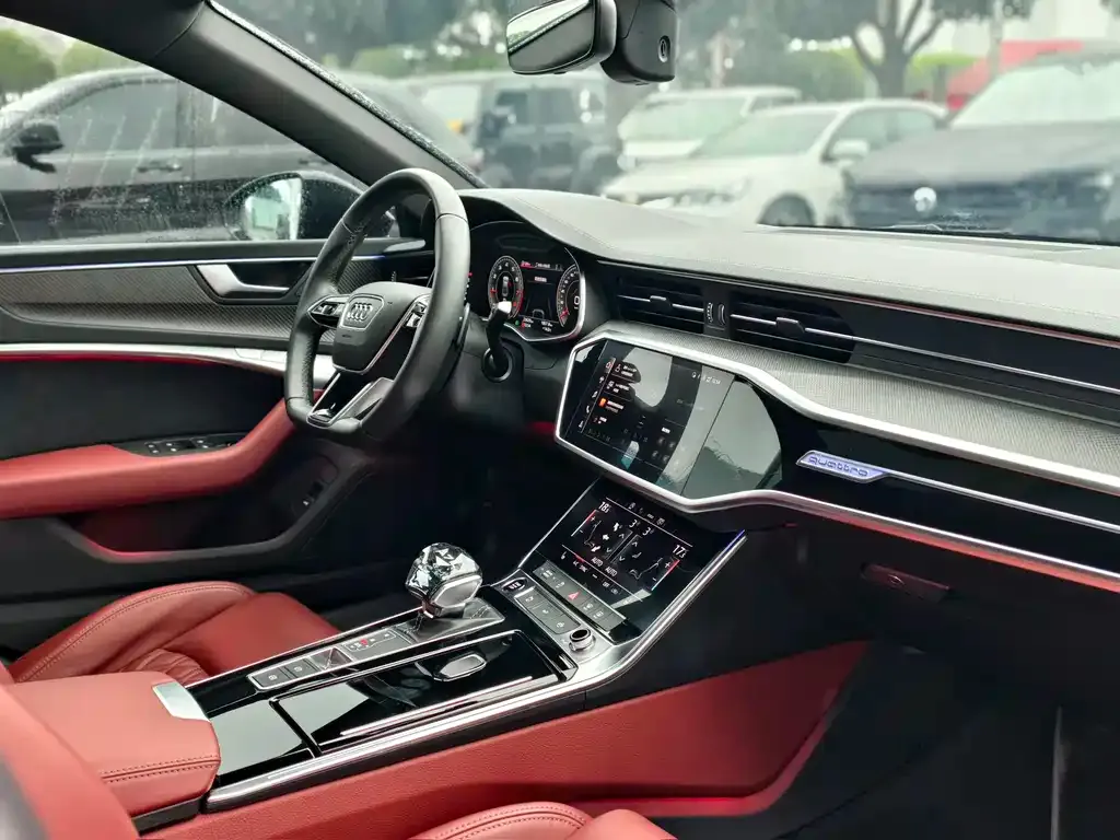 Audi A7L 2023 из CN, фото 8
