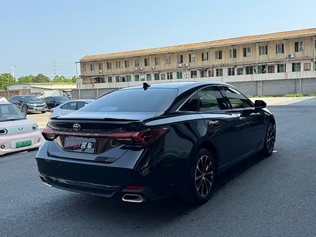 Toyota Avalon 2022 из CN, фото 3