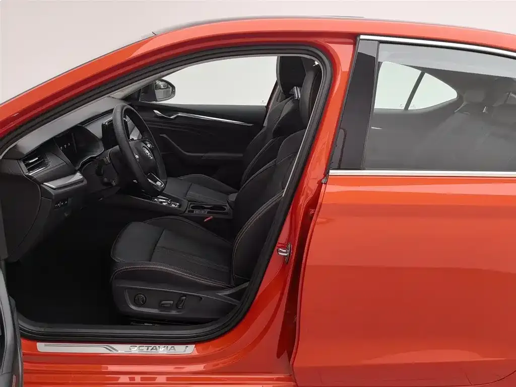 Skoda Octavia — фото 8