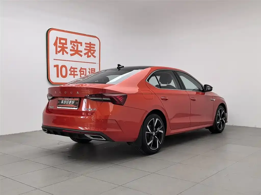 Skoda Octavia — фото 7