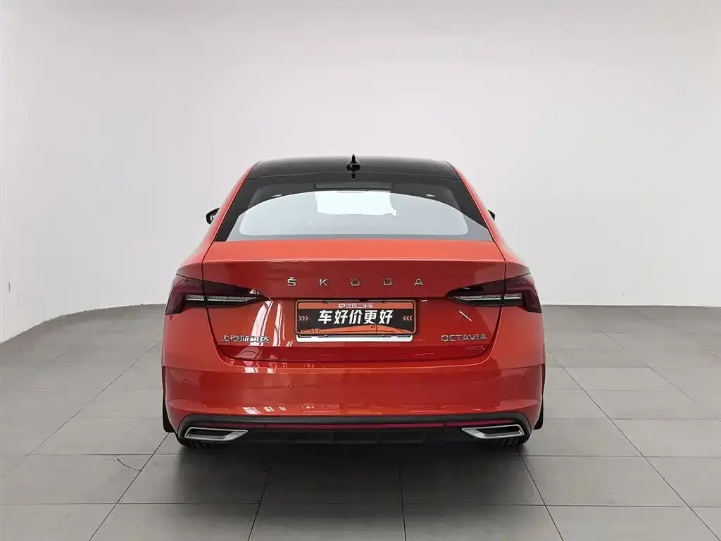 Skoda Octavia — фото 2