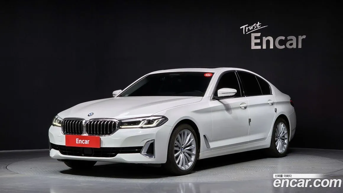 BMW 5-Series — фото 1