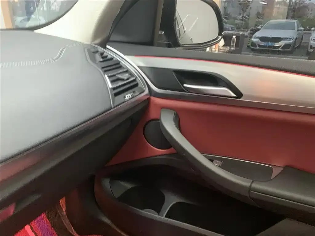 BMW X4 2024 из CN, фото 2