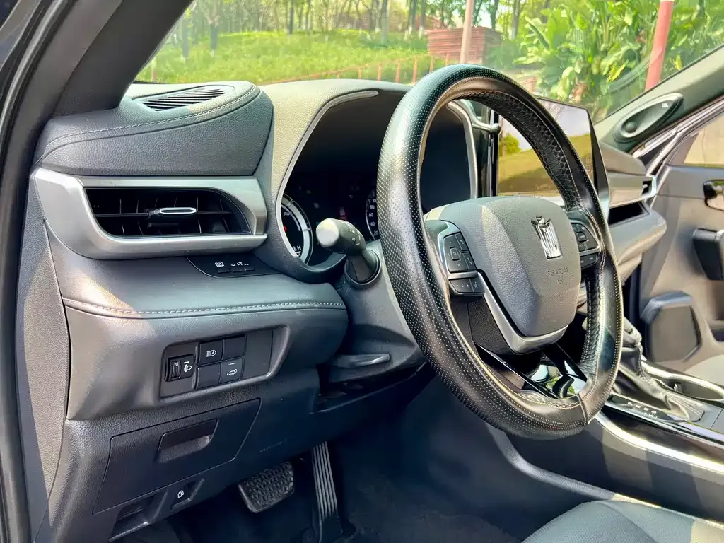 Toyota Crown Kluger 2021 из CN, фото 3