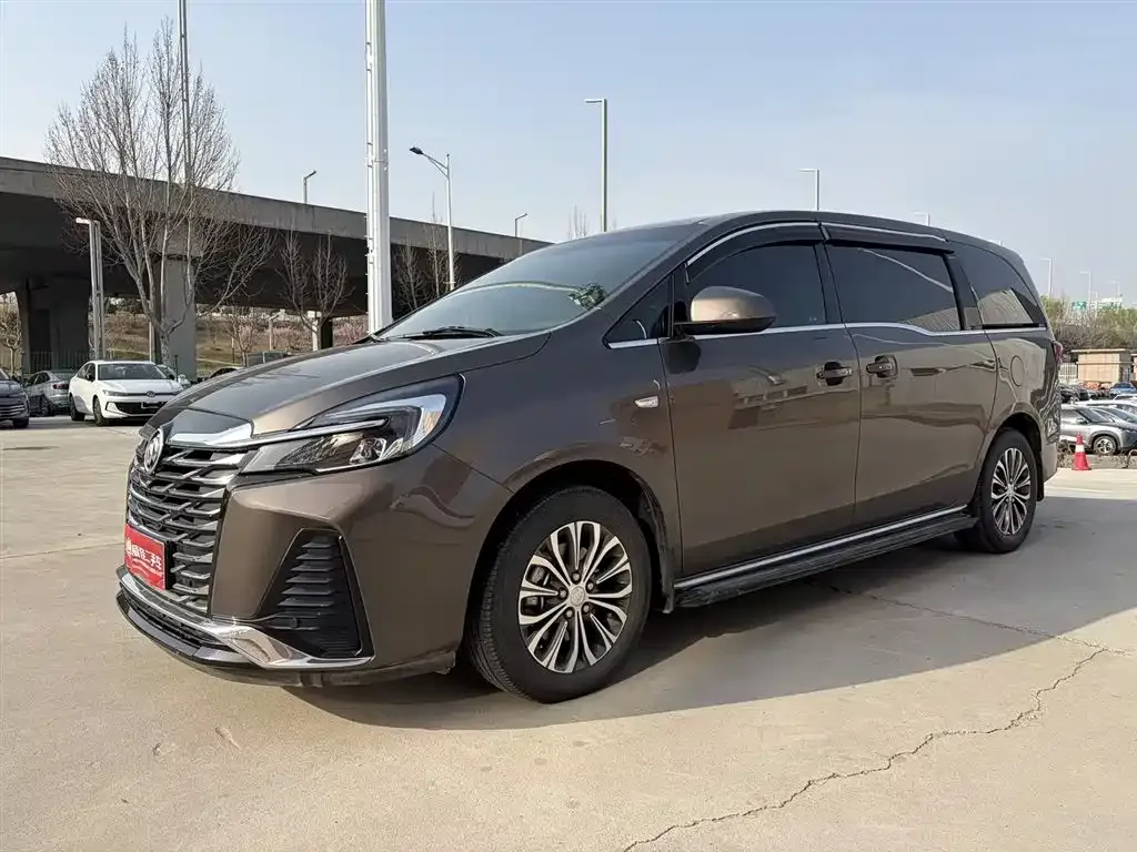 Buick GL8 2024 из CN, фото 1