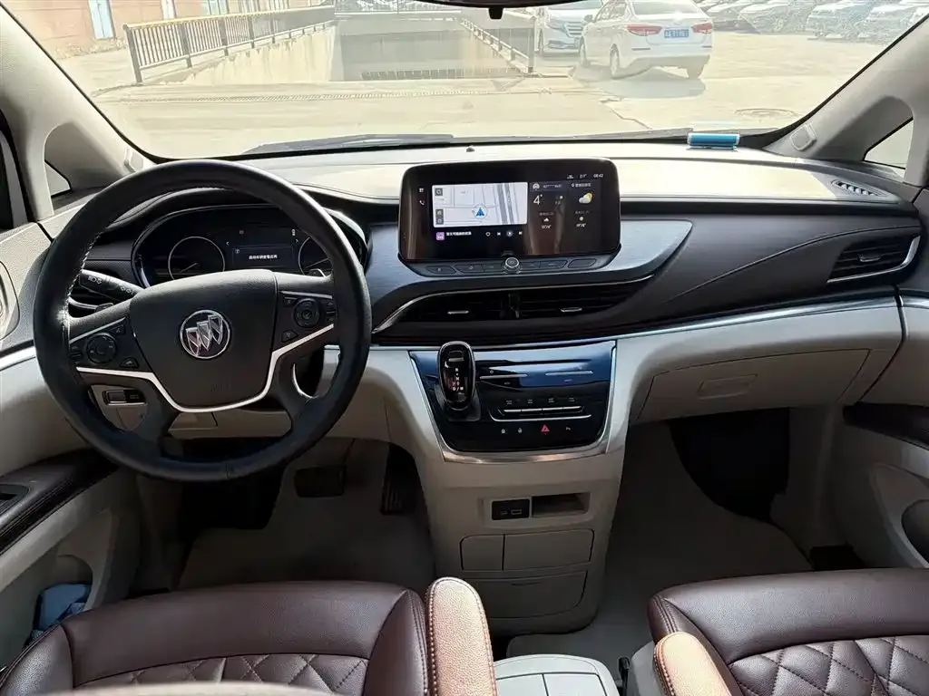 Buick GL8 2024 из CN, фото 7