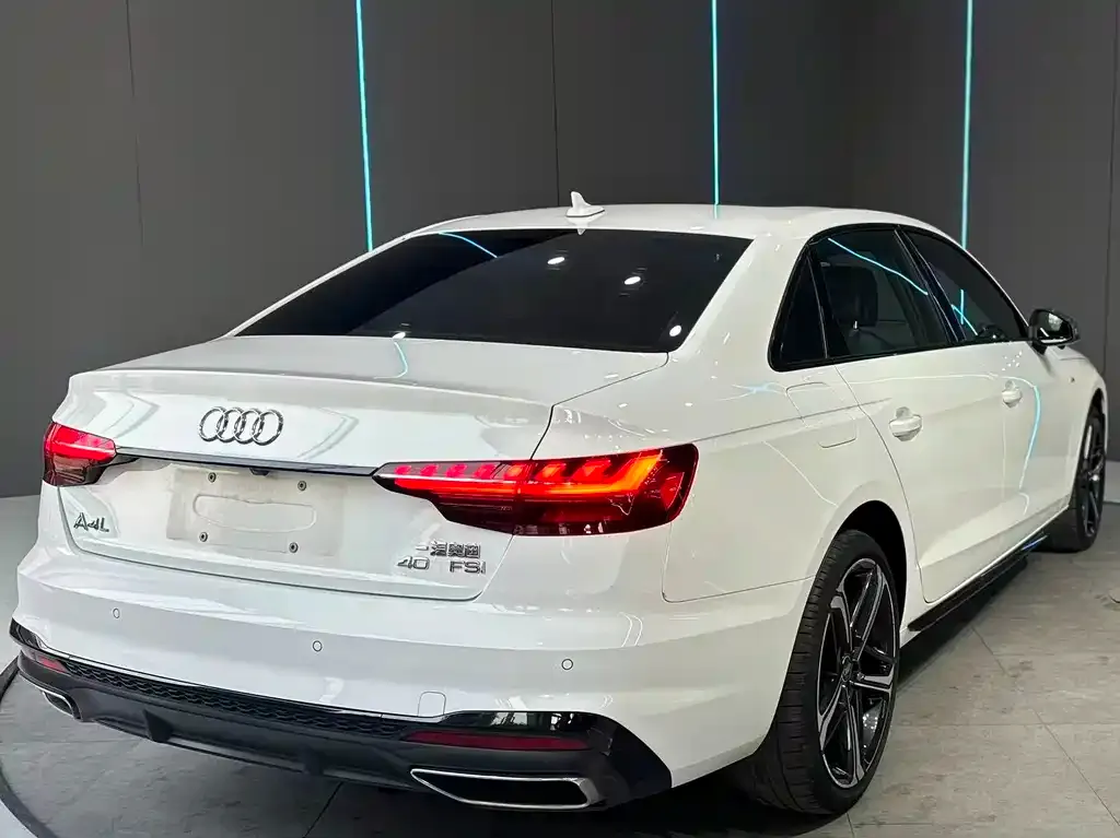 Audi A4L 2024 из CN, фото 7