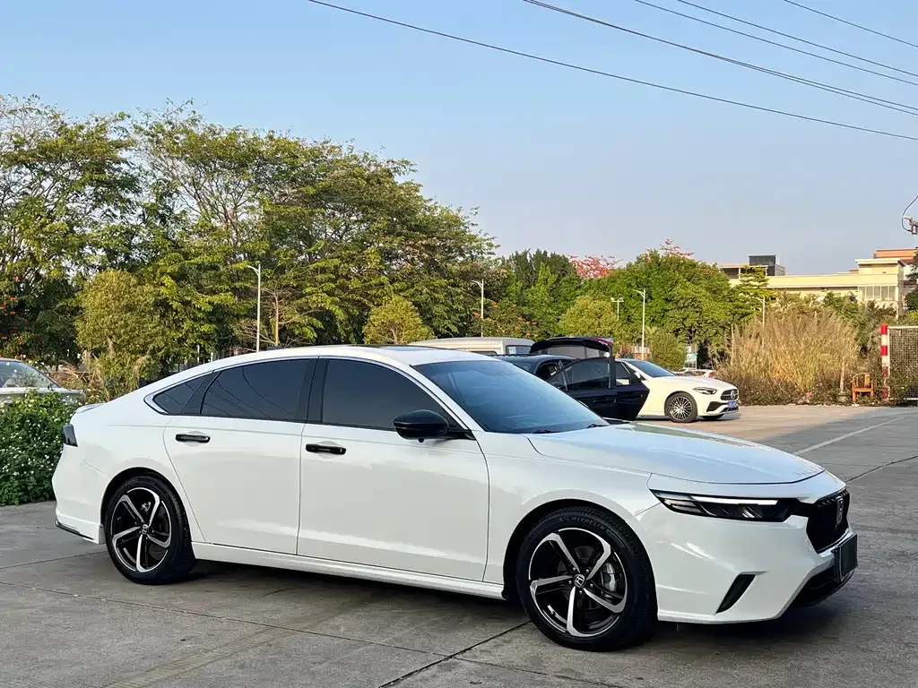Honda Inspire 2024 из CN, фото 9