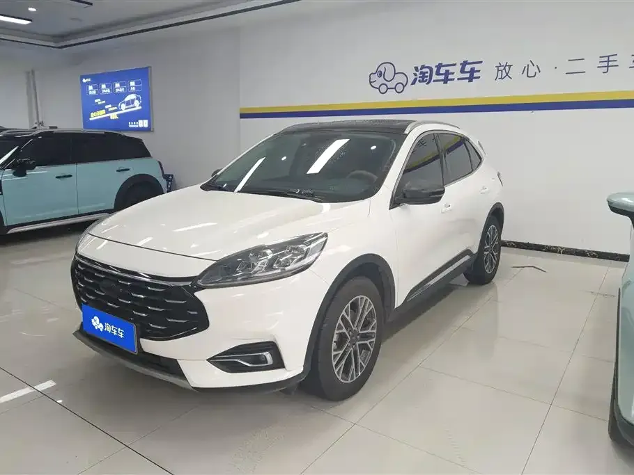 Ford Escape 2021 из CN, фото 1