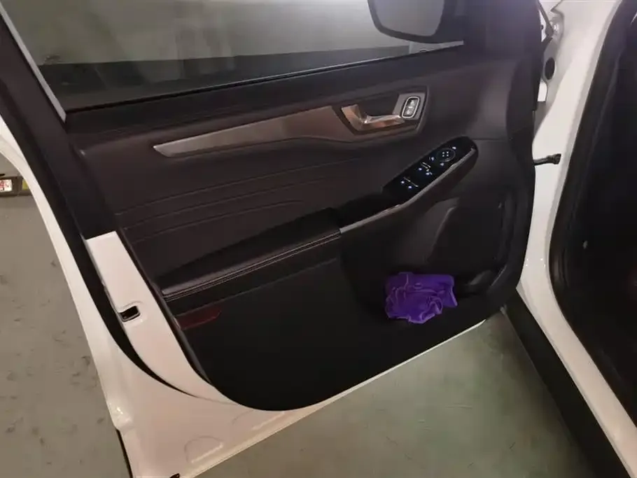 Ford Escape 2021 из CN, фото 4