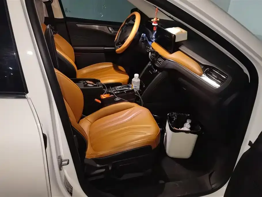 Ford Escape 2021 из CN, фото 5