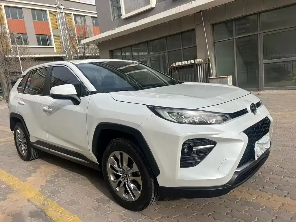 Toyota Wildlander 2023 из CN, фото 3
