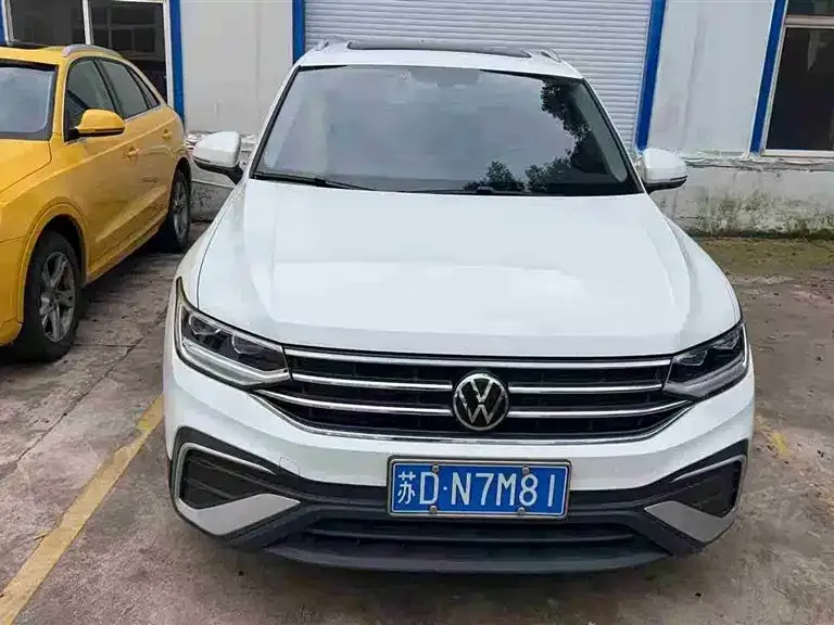 Volkswagen Tiguan L 2023 из CN, фото 1