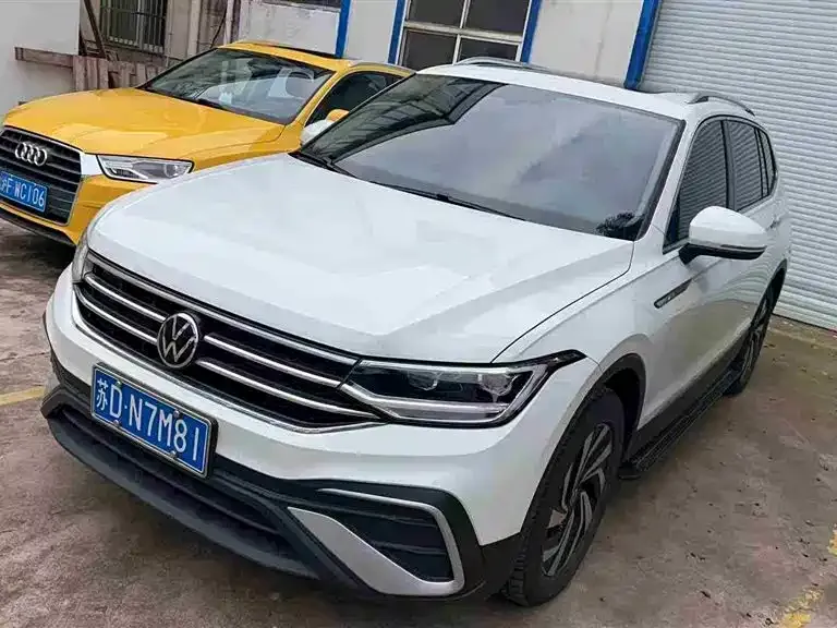 Volkswagen Tiguan L 2023 из CN, фото 2