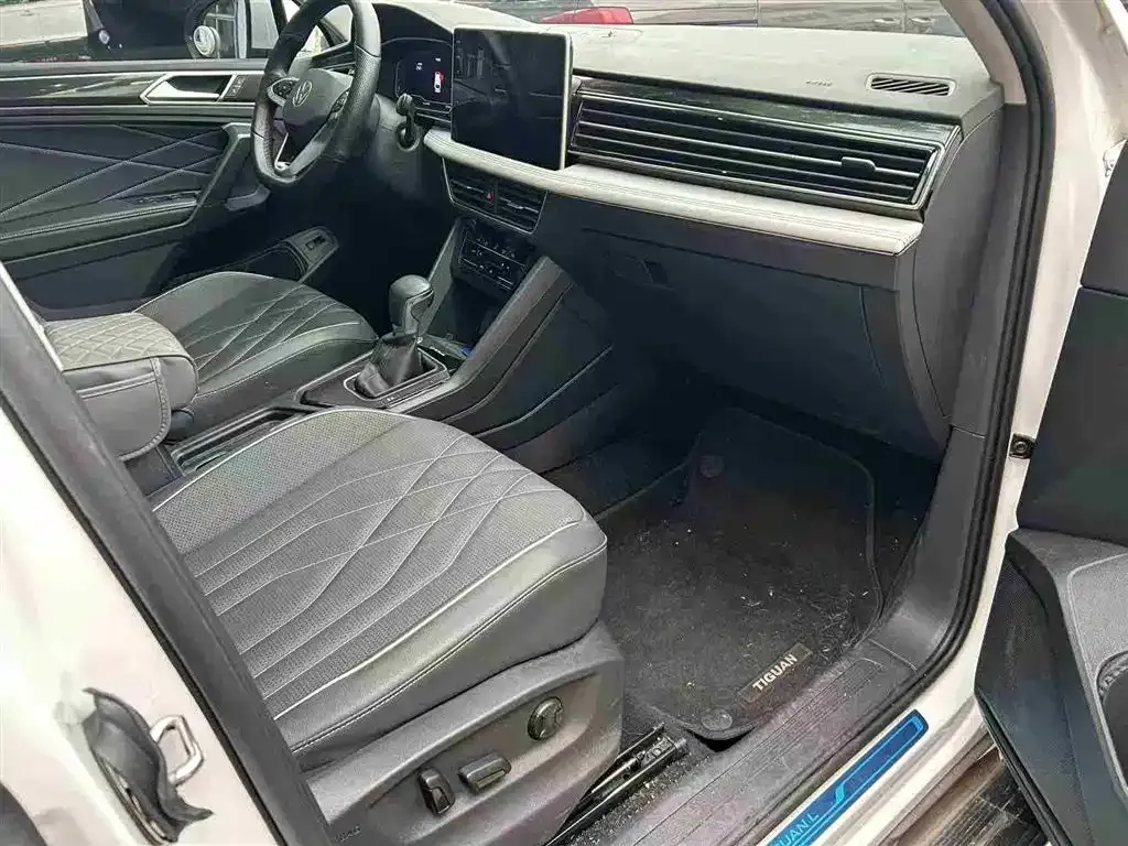 Volkswagen Tiguan L 2023 из CN, фото 3