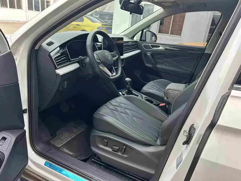 Volkswagen Tiguan L 2023 из CN, фото 7