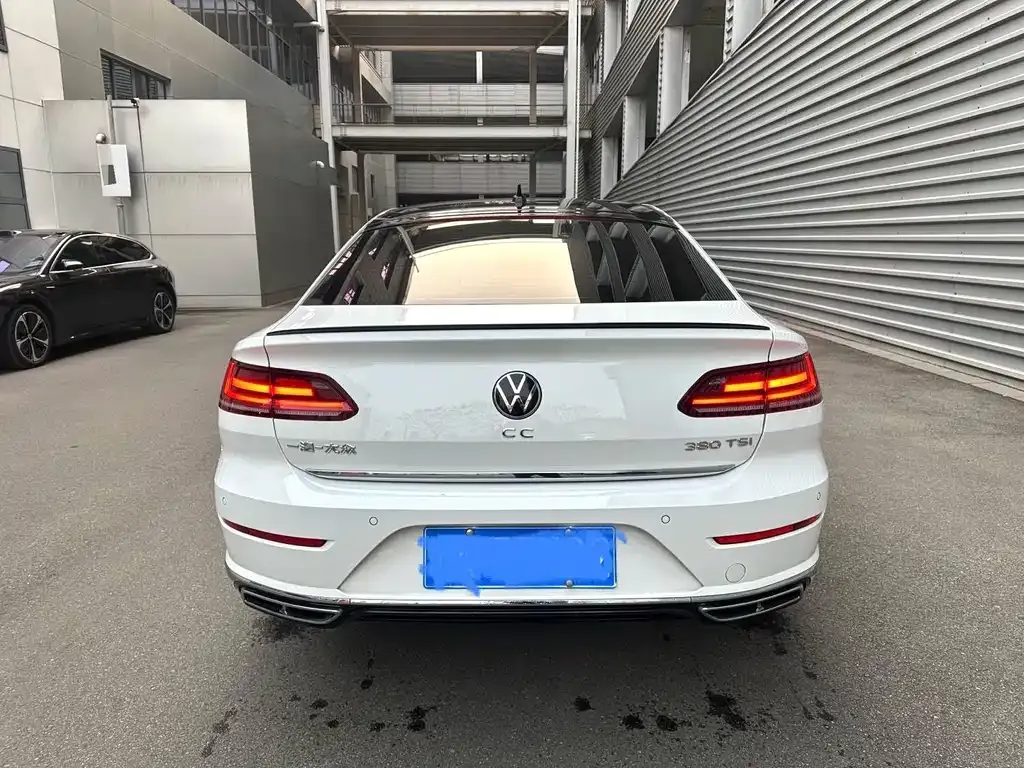 Volkswagen CC — фото 5
