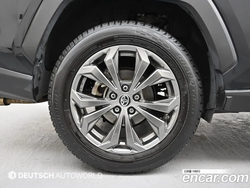 Toyota RAV4 2022 из KR, фото 4