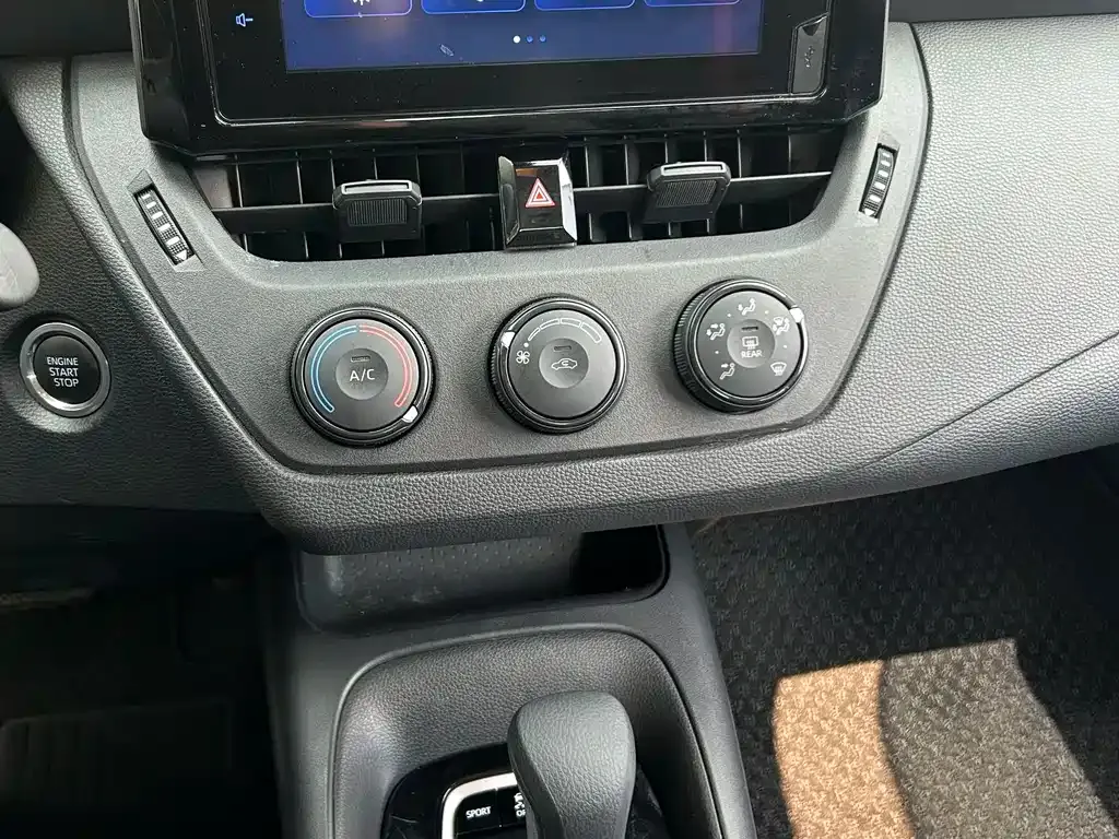 Toyota Corolla 2022 из CN, фото 7