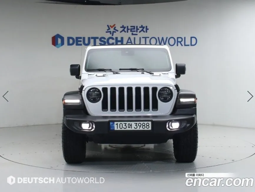 Jeep Wrangler — фото 1