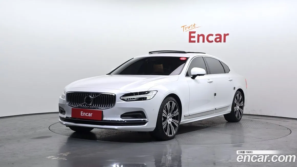 Volvo S90 — фото 1