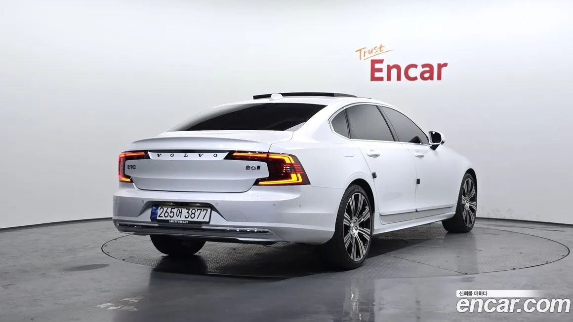 Volvo S90 — фото 5