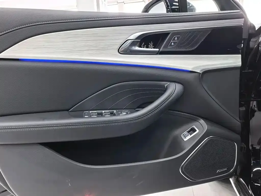Hongqi H5 2025 из CN, фото 2