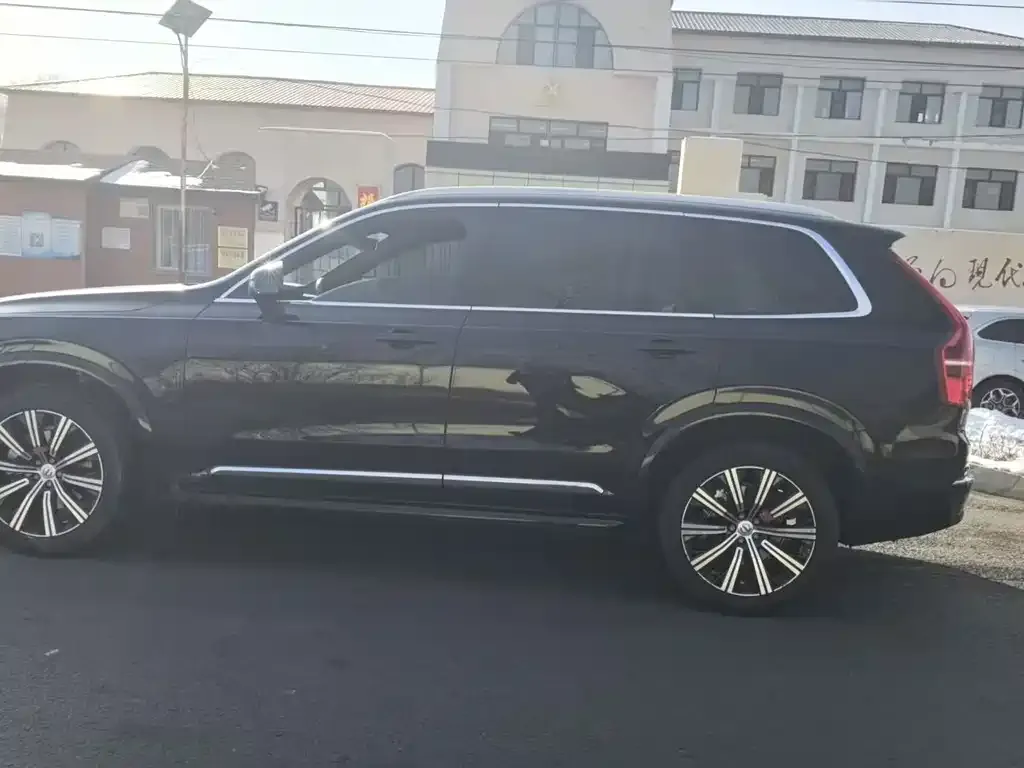 Volvo XC90 — фото 4