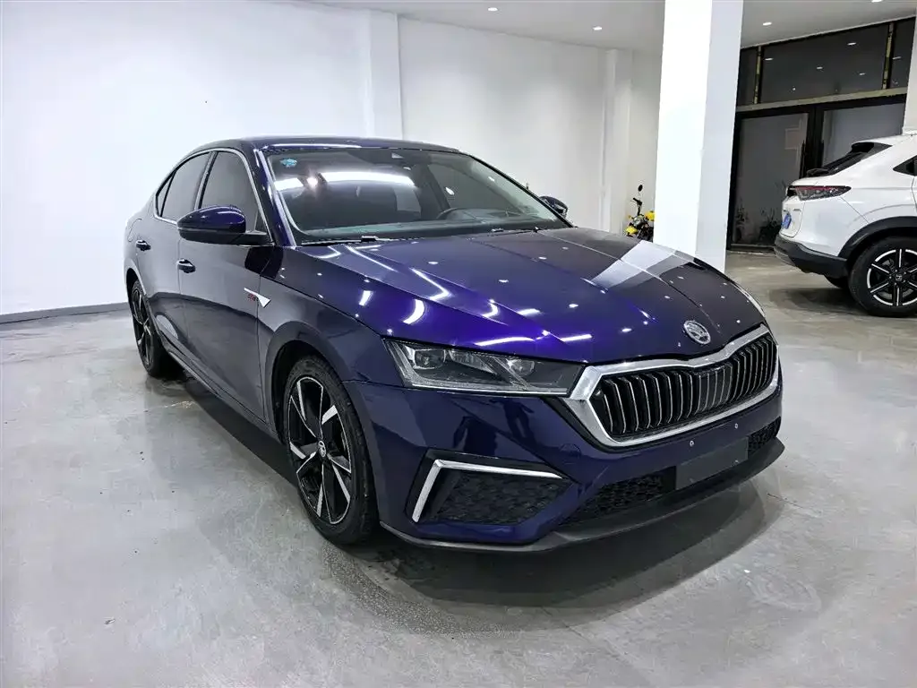 Skoda Octavia — фото 9