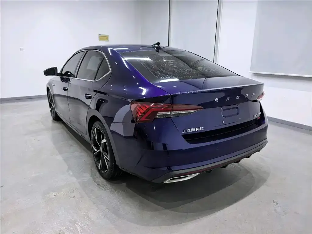 Skoda Octavia — фото 5