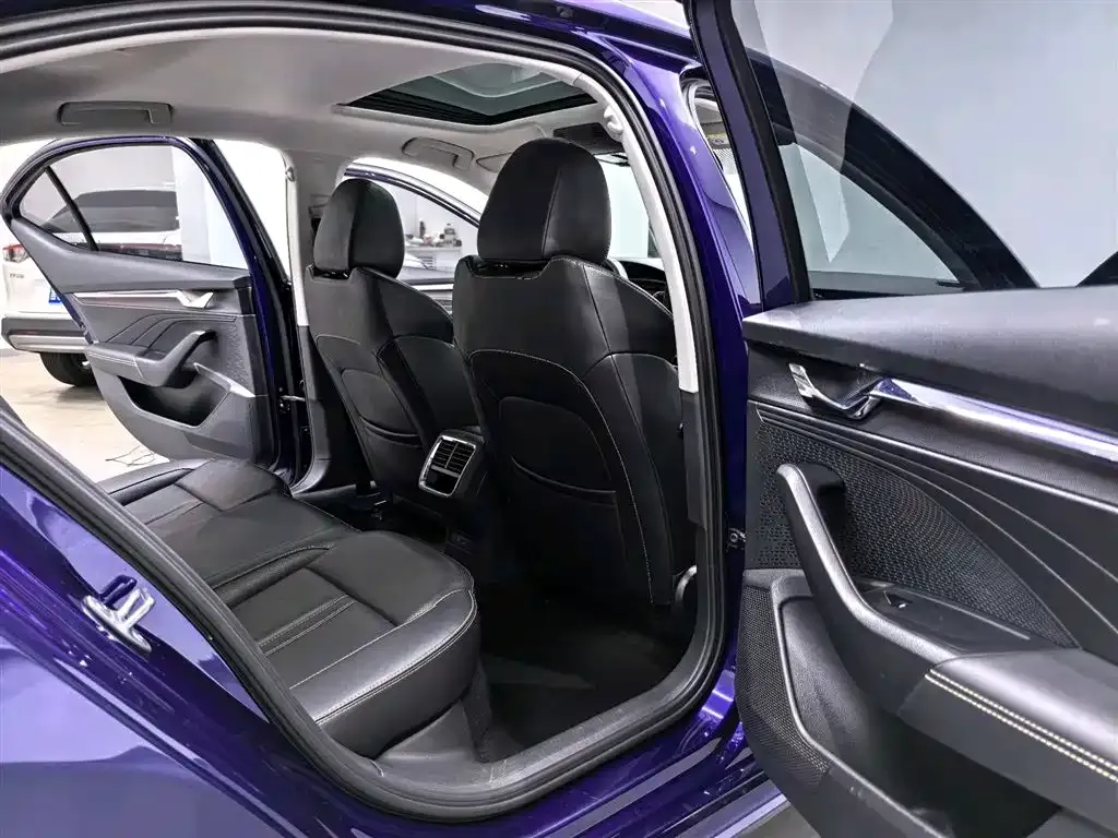 Skoda Octavia — фото 3