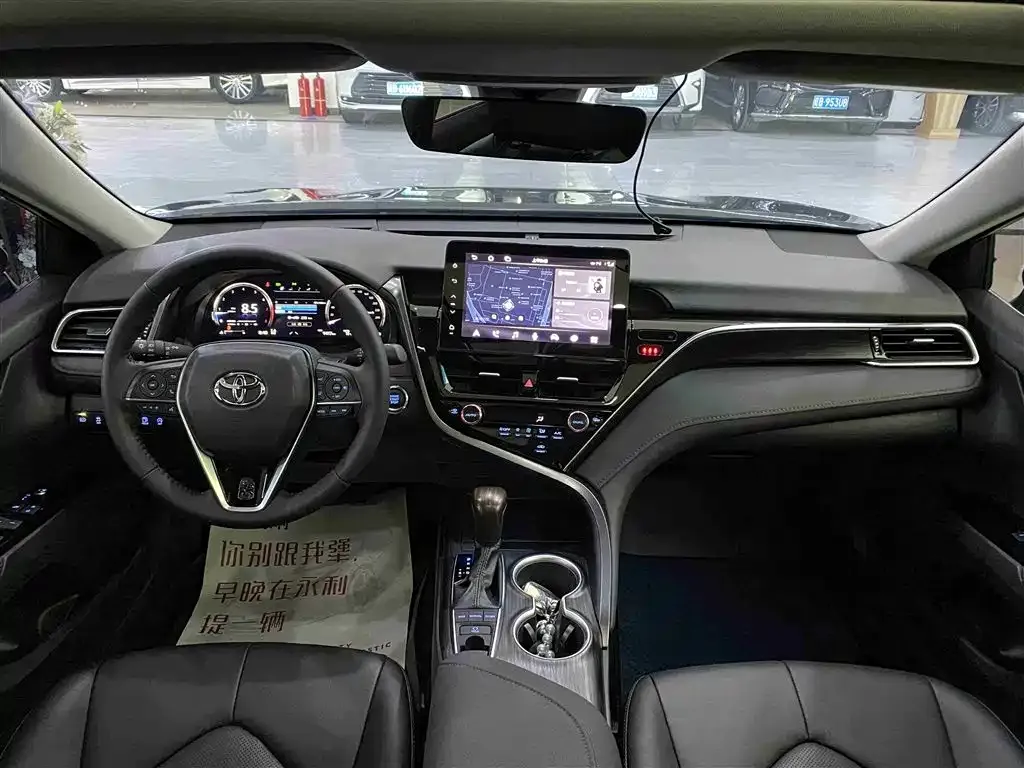 Toyota Camry 2024 из CN, фото 8