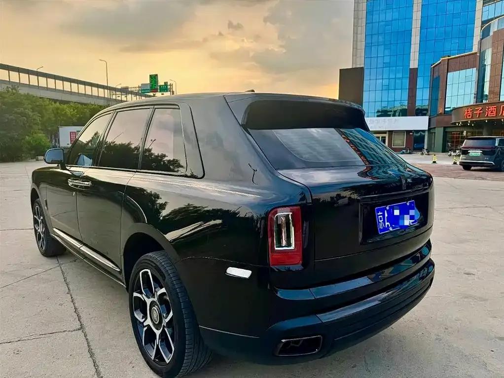 Rolls-Royce Cullinan 2021 из CN, фото 4