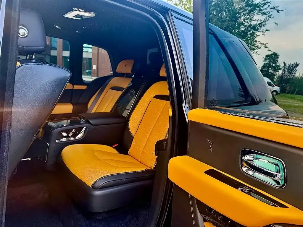 Rolls-Royce Cullinan 2021 из CN, фото 8