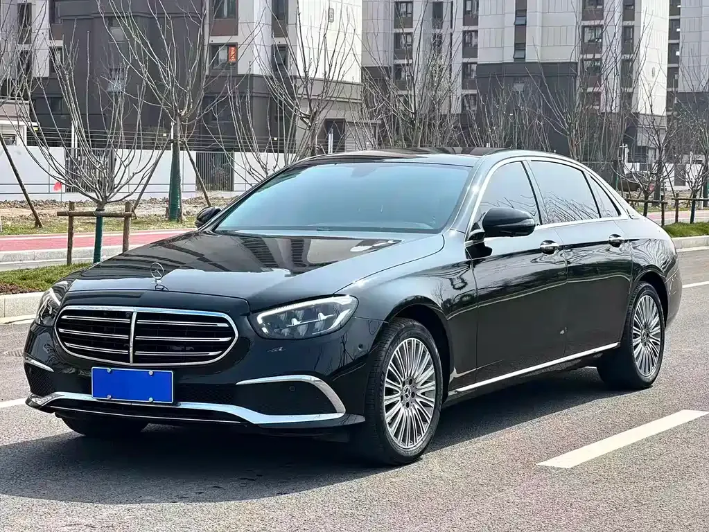 Mercedes-Benz E-Class 2023 из CN, фото 1