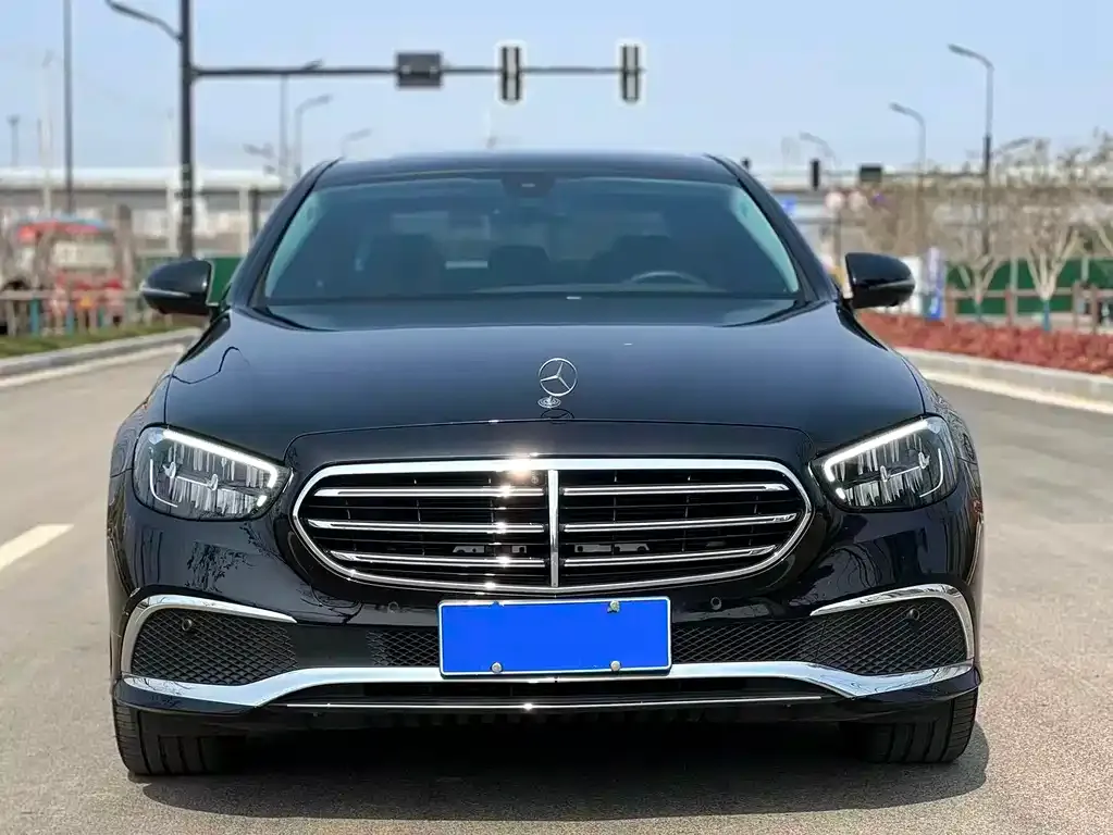 Mercedes-Benz E-Class 2023 из CN, фото 2