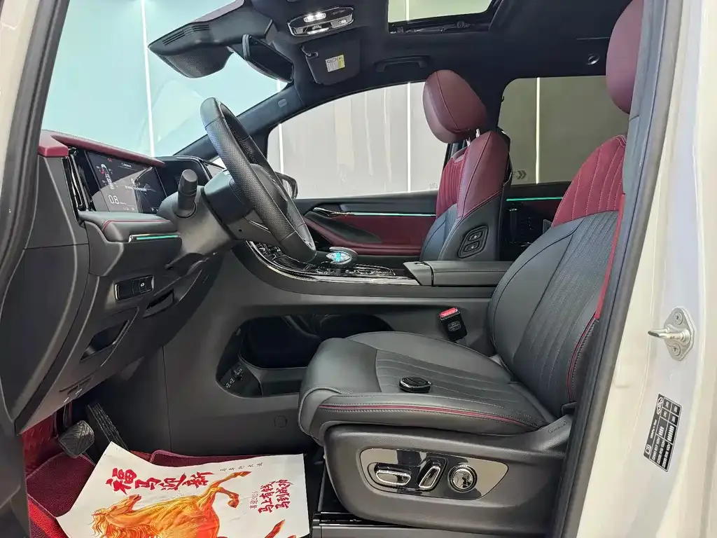 GAC Motor Trumpchi M8 — фото 6