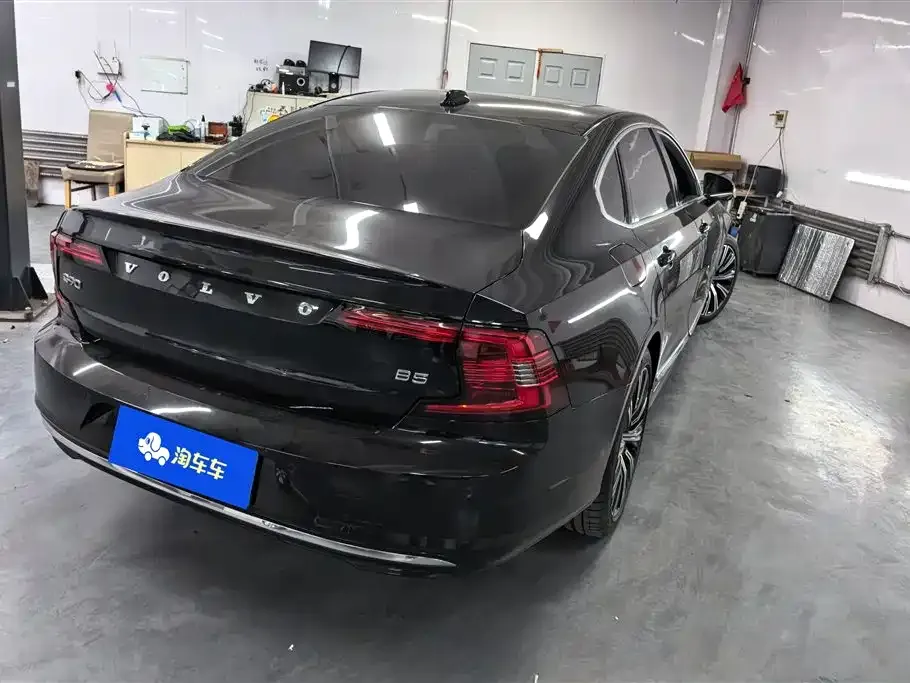 Volvo S90 2024 из CN, фото 9