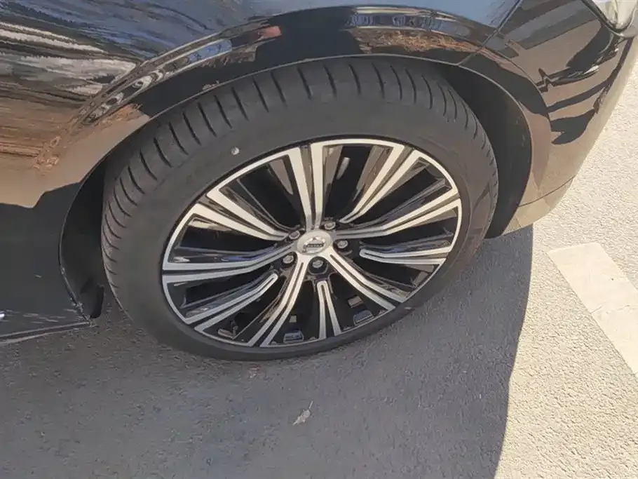 Volvo S90 2024 из CN, фото 4