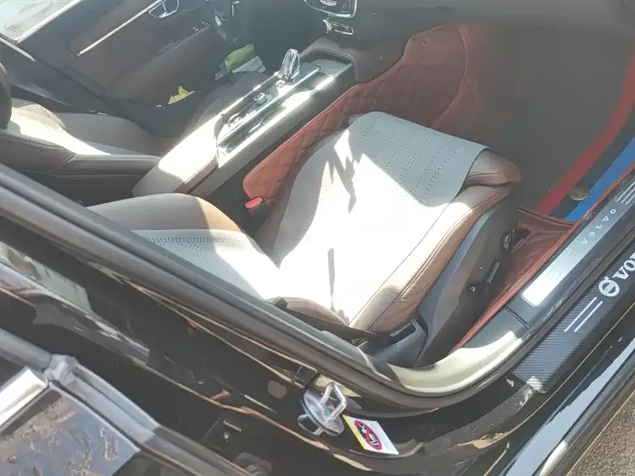 Volvo S90 2024 из CN, фото 2