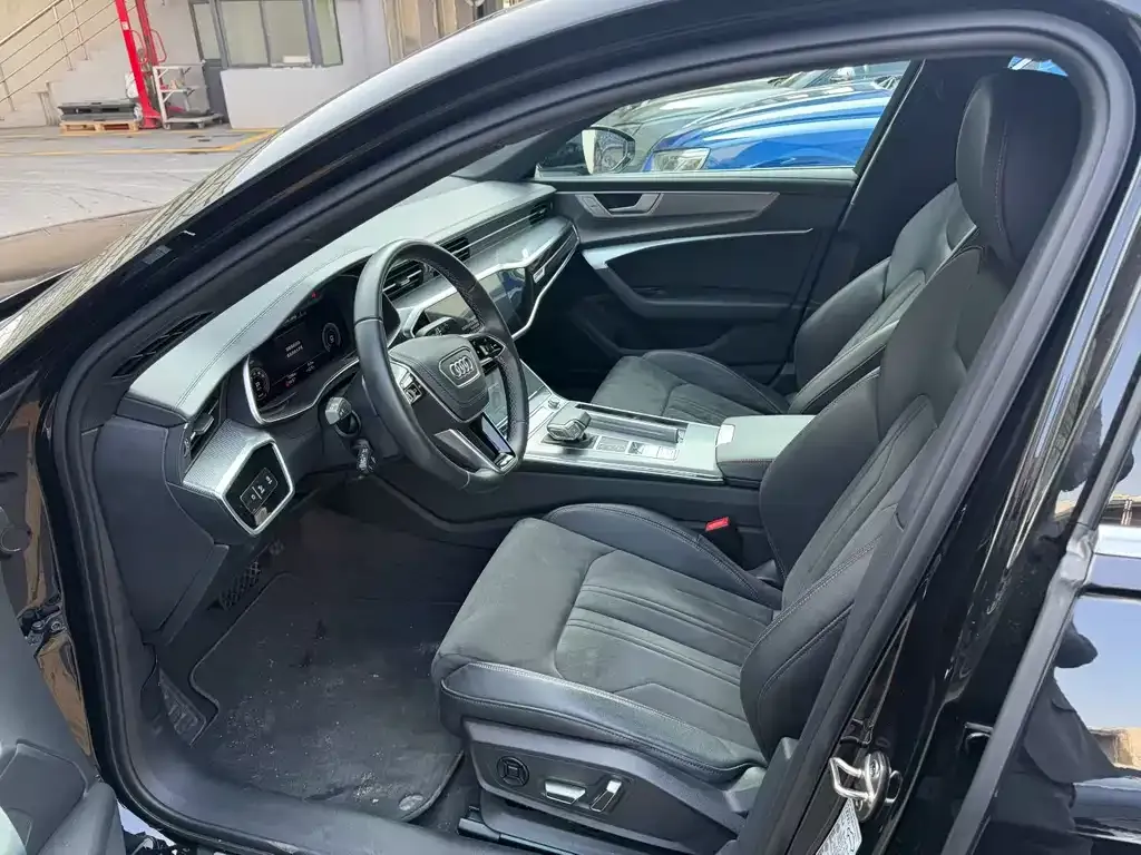Audi A6L 2024 из CN, фото 3